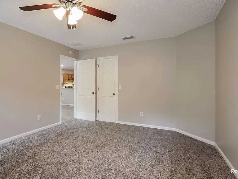 936 Lake Sanford Ct — Photo 9