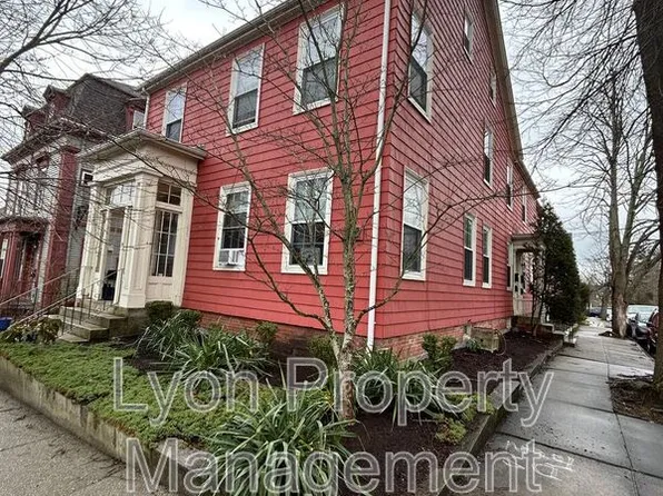 44 7th St Unit 2, New Bedford, MA 02740