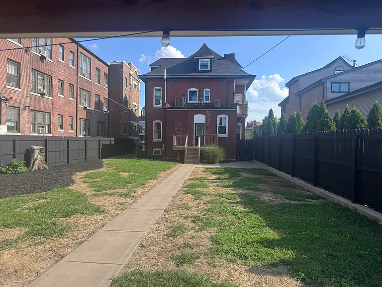 5083 Waterman Blvd — Photo 16