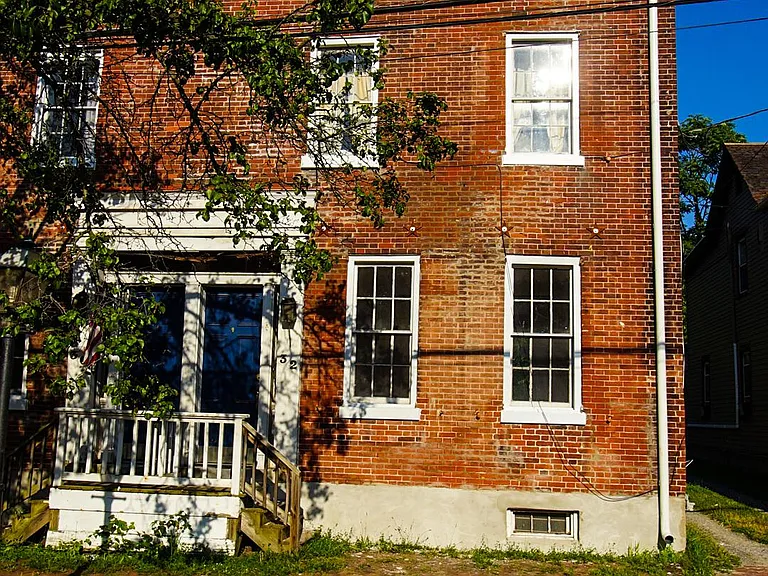 32 Market St — Photo 2