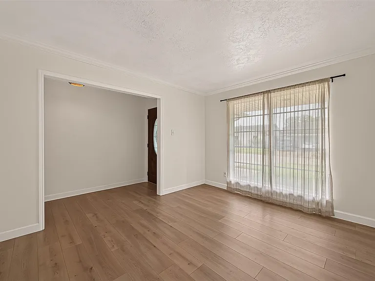 4122 Donerail Dr — Photo 2