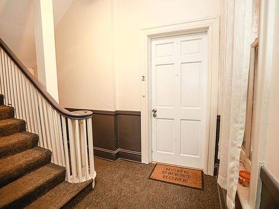 3rd image of 709 Stockley Gdns APT 2