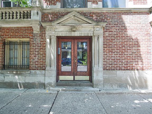 2nd image of 5114 S Woodlawn Ave #1L