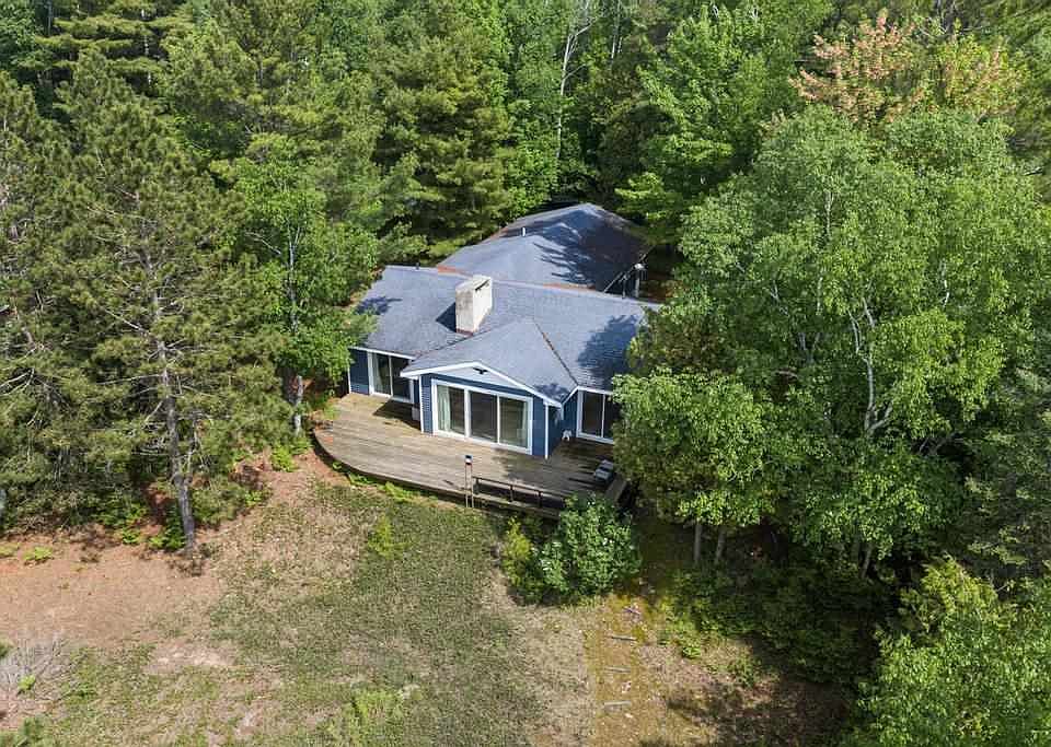 1st image of 4883 Lake Shore Dr