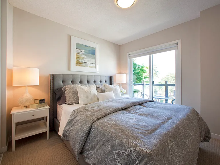35 Valley Woods Rd #104 — Photo 5