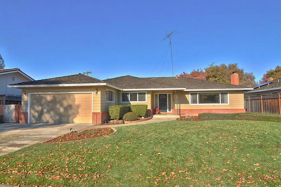 1437 Cherry Garden Ln photo 1