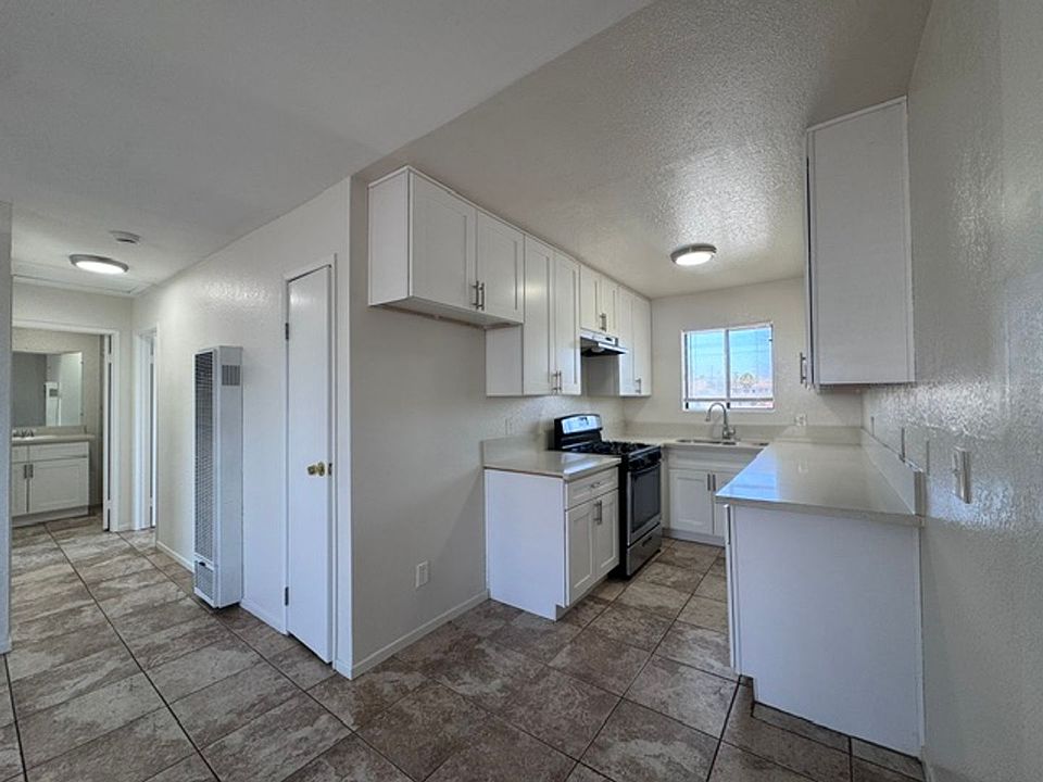 1st image of 1511 Freeman Ave #1511FREEMAN5