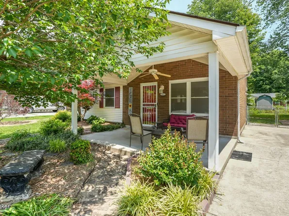 10507 Millers Ln, Louisville, KY 40272