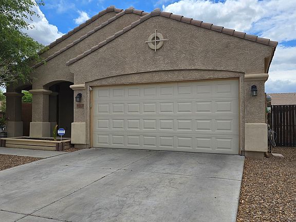 3rd image of 8012 S 70th Dr