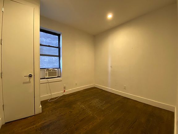 4th image of 1061 Bergen St #2L