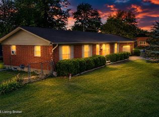 6701 Creston Dr, Louisville, KY 40258
