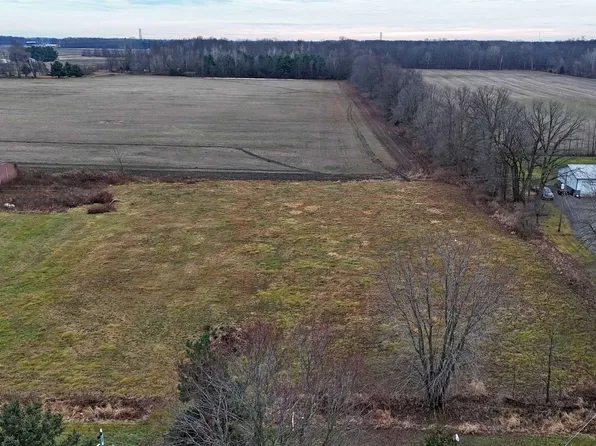5181 Chesaning Rd, Chesaning, MI 48616