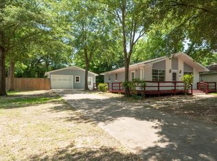 131 Ocean Dr, Mabank, TX 75156