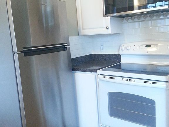 Stainless Fridge, Microwave, ElecRange