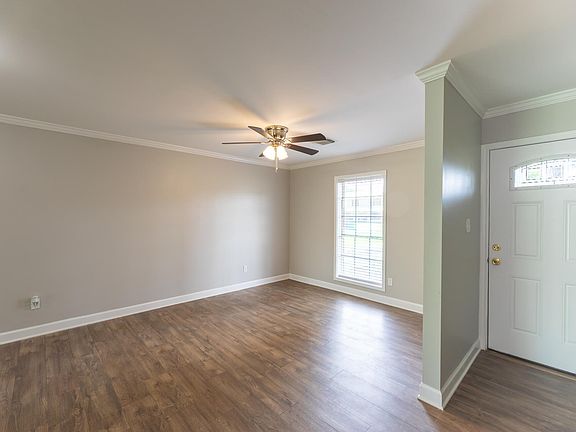 2231-LINDA-DRIVE-living_07132026