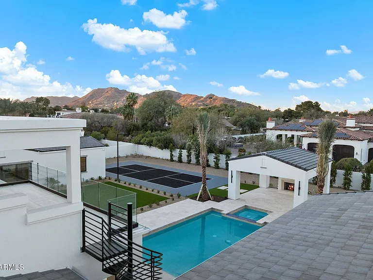 6821 E Valley Vista Ln — Photo 1