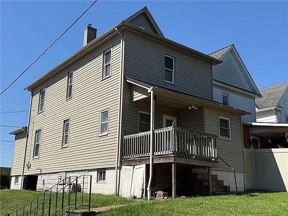 5th image of 301 Main St