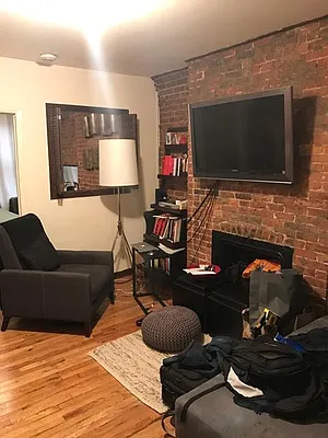 Rented by Chartwell Manhattan Realty | media 2