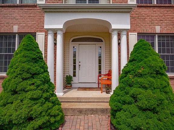 5th image of 10 Wallbrook Ct
