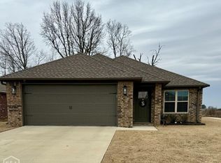5701 Brookshire Dr, Jonesboro, AR 72401