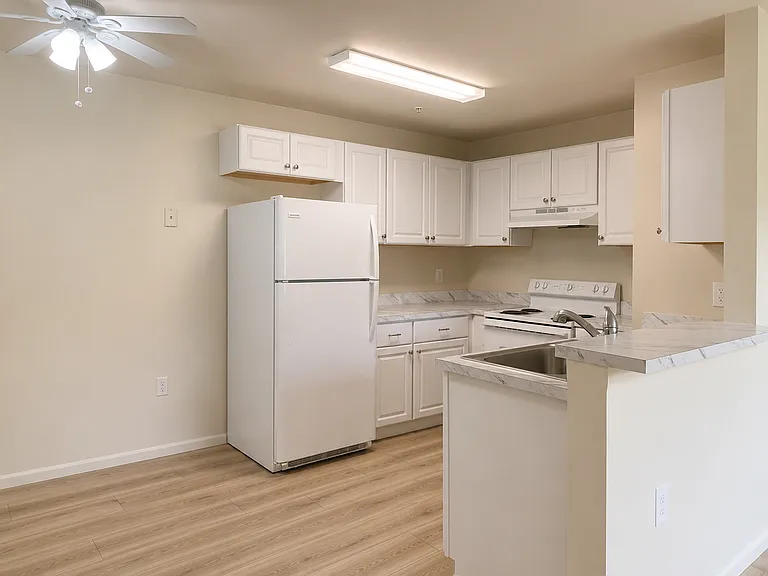 5 Lockhart Cir #C — Photo 14
