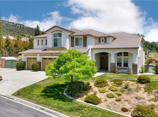 12949 Pinewood Ln, Yucaipa, CA 92399