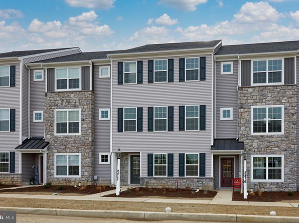 2417 Spring Water Cir, Lancaster, PA 17601