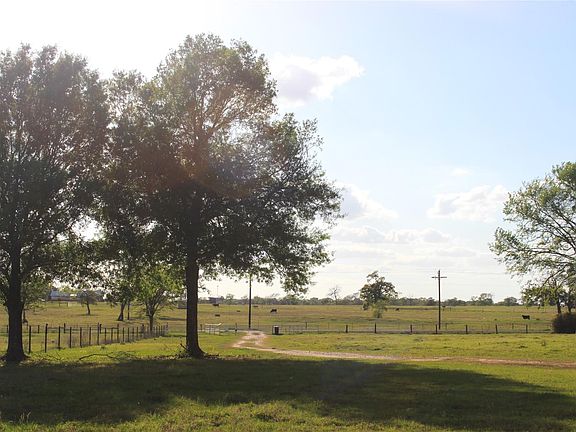 4th image of 27134 Muckelroy Rd