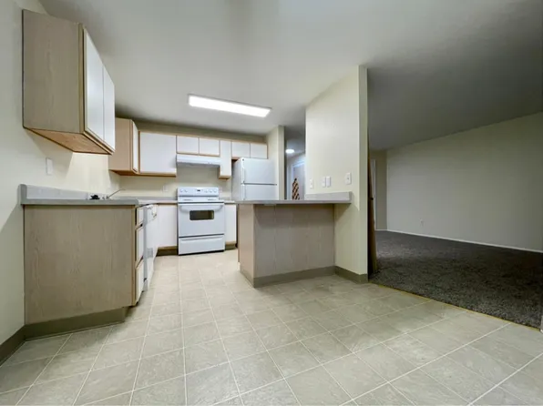 0174-06PP Lindsey Anne Apartments, 5702-5710 NE Prescott St #33, Portland, OR 97218