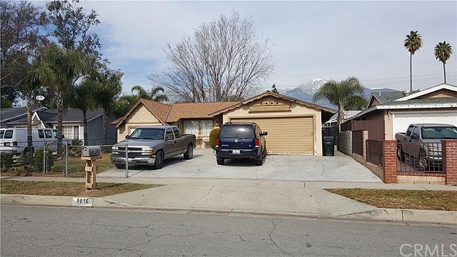 2nd image of 9816 Salina St