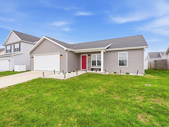 3rd image of 15245 Shakespeare Dr