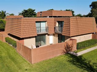 2500 Camelot Ct #2500, Hollywood, FL 33026