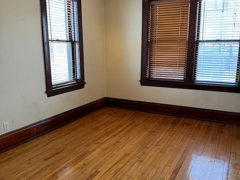 843 Rice St — Photo 1