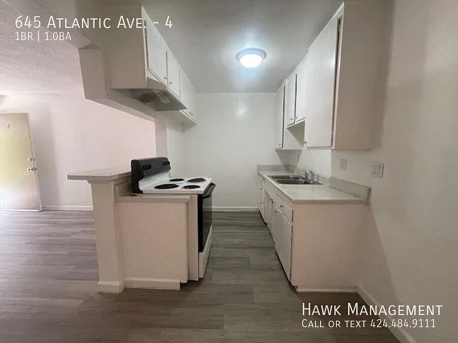 1 Bed / 1 Bath Apartment In Downtown Long Beach: Move-In Special!! — Photo 3