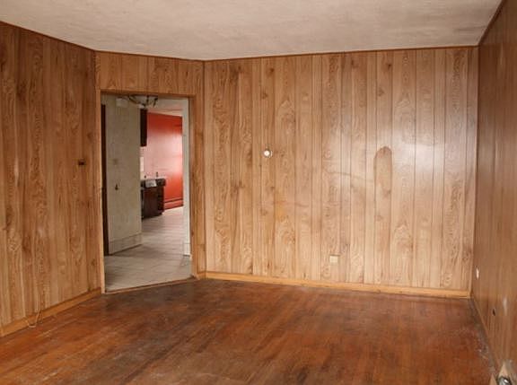 4th image of 1643 N 44th Ave