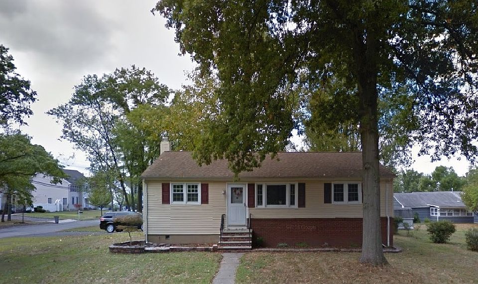 1st image of 130 Blackford Ave