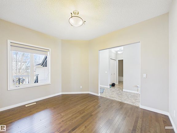 3rd image of 91 Copperhead Pl