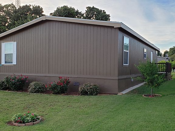 3rd image of 11219 Scarlet Oak Ln
