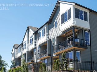 6633 NE 188th Ct #1, Kenmore, WA 98028