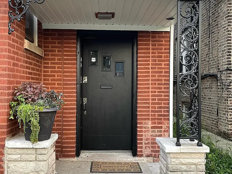3431 N Lowell Ave #G — Photo 1