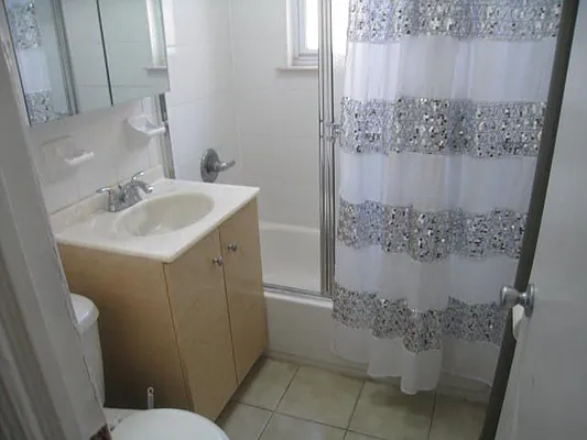 Rented by Alexiou Realty | media 20