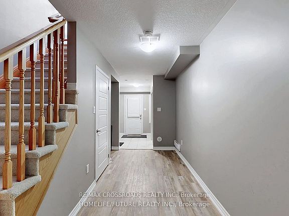 5th image of 239 Netherby Ln