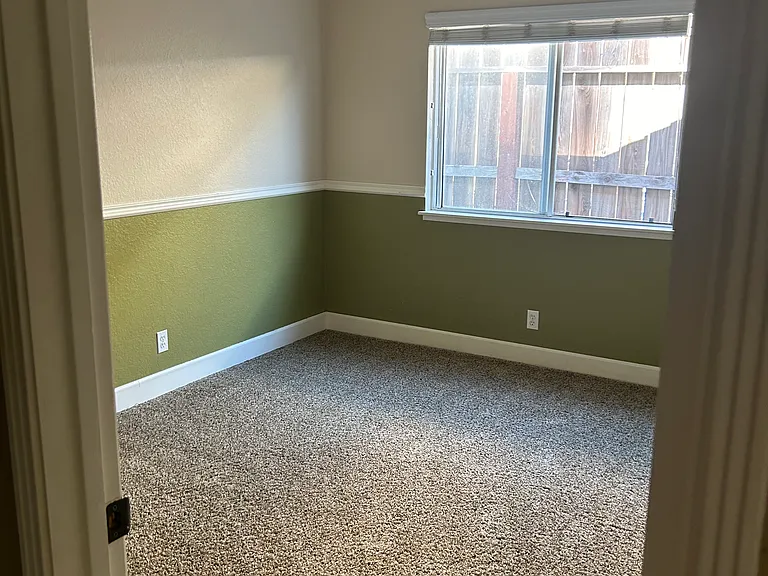 2813 Nora Ln — Photo 17