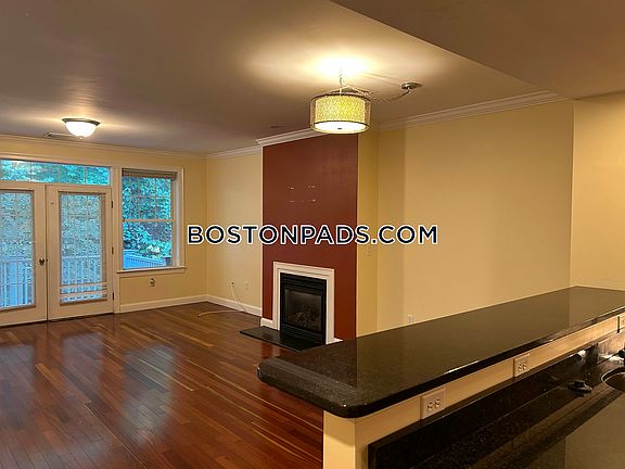 3rd image of 83 Fairmount Ave Unit 7
