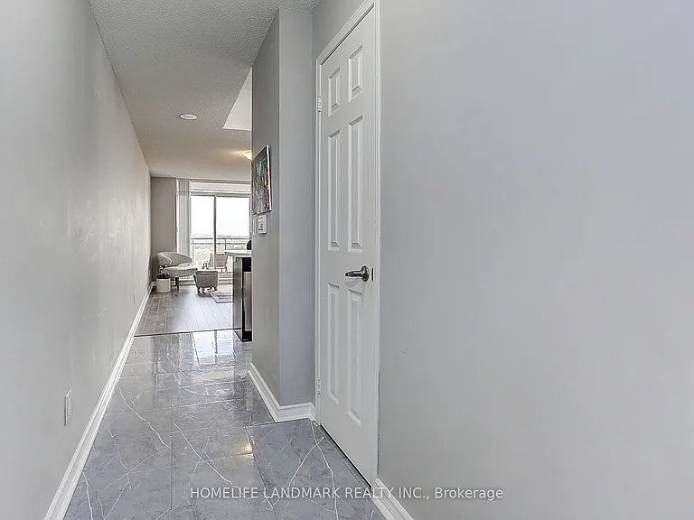 75 King William Cres #1013 — Photo 8