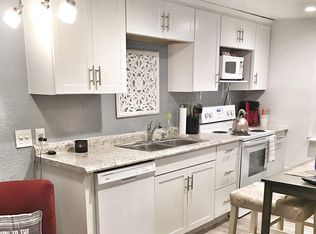 1712 Lead Ave SE APT B, Albuquerque, NM 87106