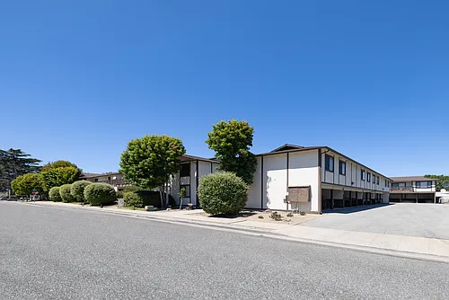 Park Plaza Apartments Photo 1