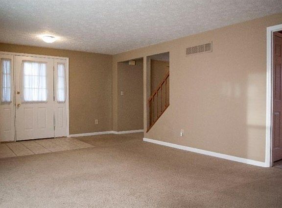 4th image of 765 Woodlyn Dr S
