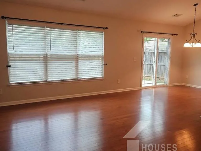 317 Millervale Rd — Photo 7