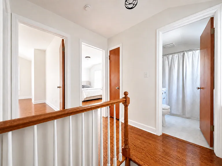1006 Hull Ave — Photo 8